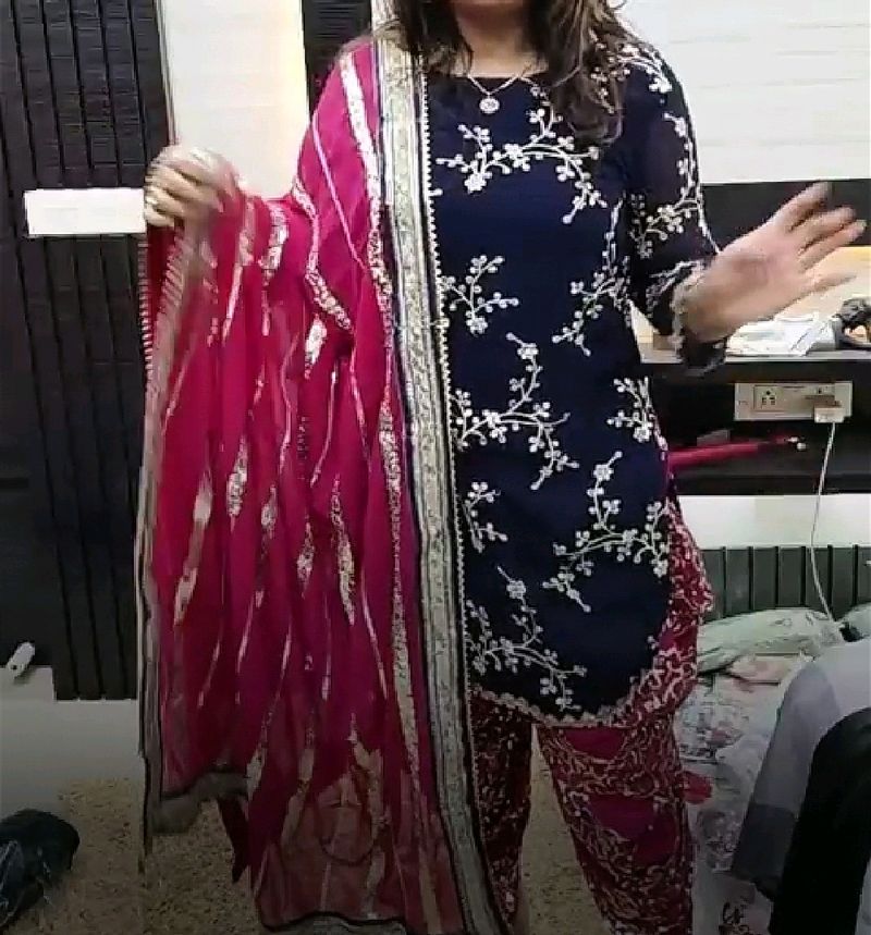 Beautiful Trendy Set