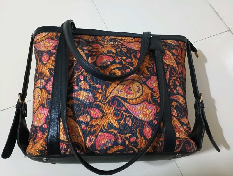 Stylish Laptop/ Totebag only cash