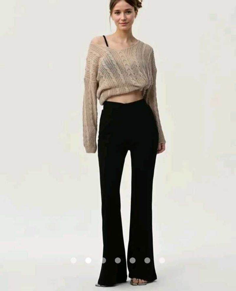 SAVANA Flared Leg Pants