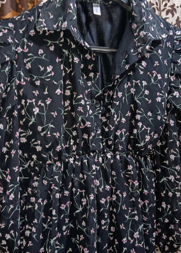 Black Floral Print Chiffon Top with Puff Sleeves