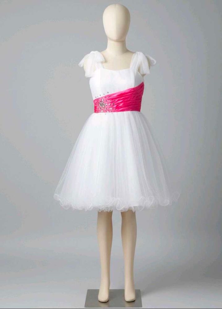 Cute White &amp; Pink Party dress 🎀🤍💞