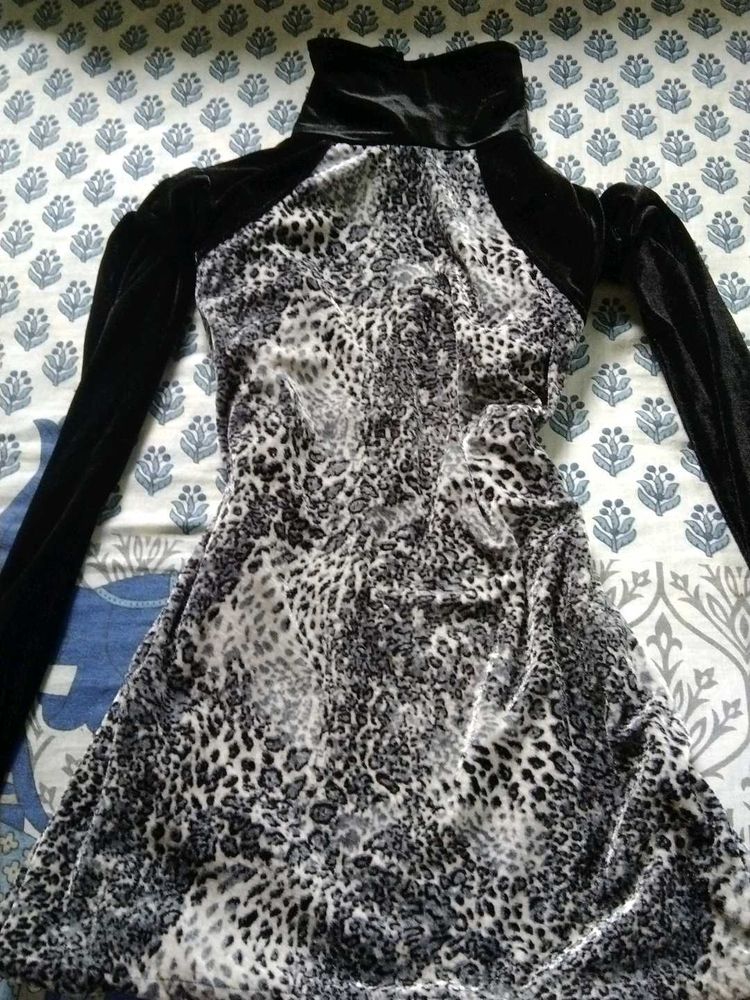Mini Dress- Leopard 🐆 Party Print Velvet ✨