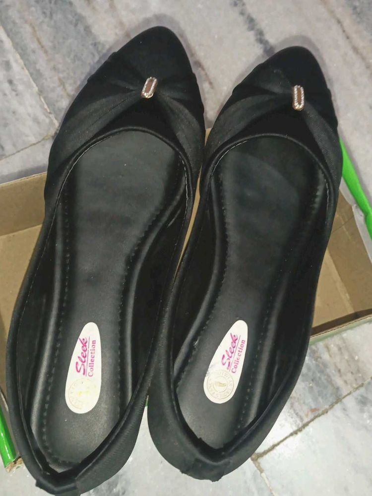 Women&#39;s Black Bellies