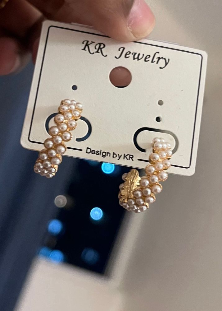 Pearl Hoop Earrings💎
