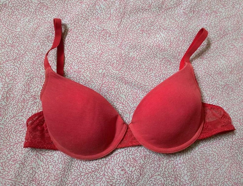 CHINESE RED NEW BRA