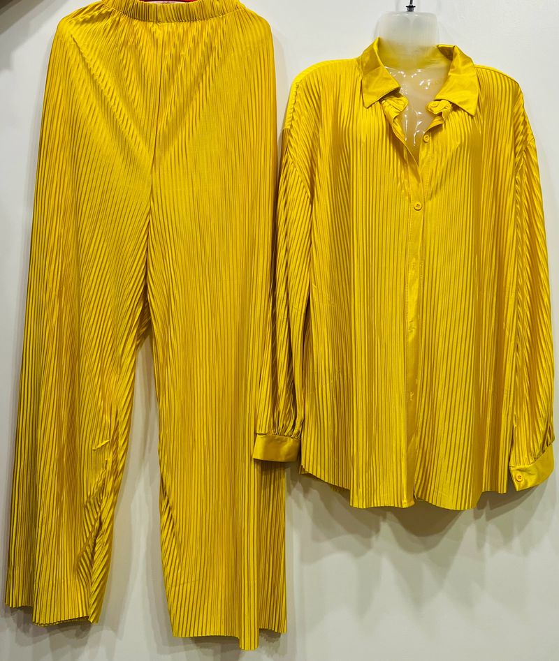 plus size yellow silk pleated cord set