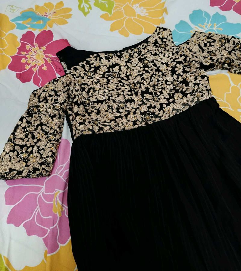 Elegant Black &amp; Gold Gown