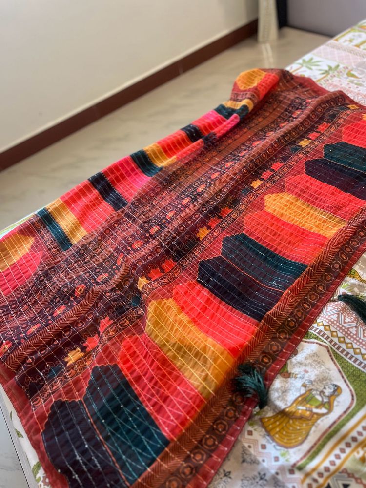 Beautiful Saree With Sikvans Work Witout Blouse