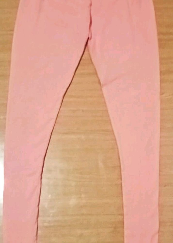 Look This Amazing Legging In Peach Color