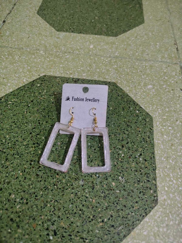 Trendy Rectangular Drop Earrings