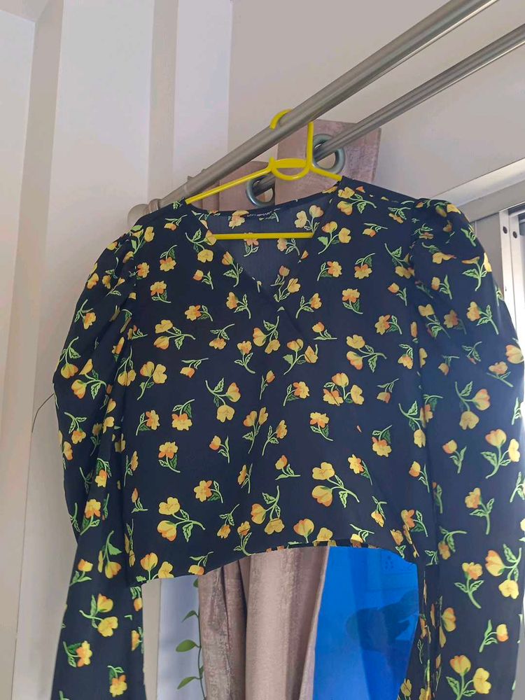 Floral Print Crop Top