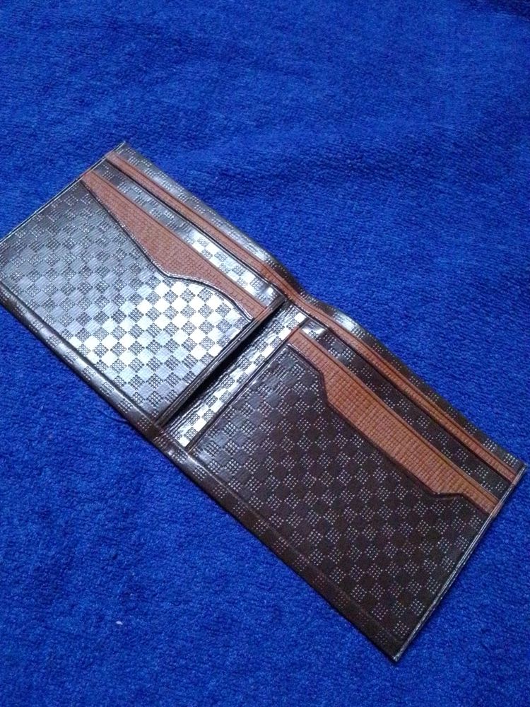 Buy 1 Get 1 Free SOFT WALLET😍(Brown -signitize/Black-candytech)