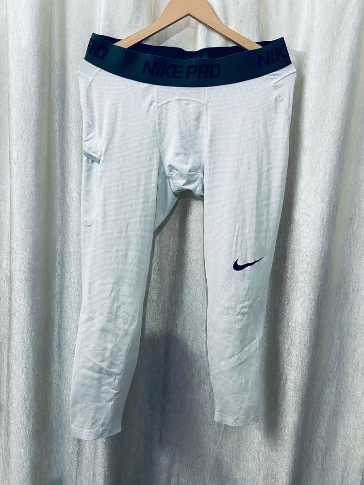 Nike Pro Dri-FIT  Tights Stretching