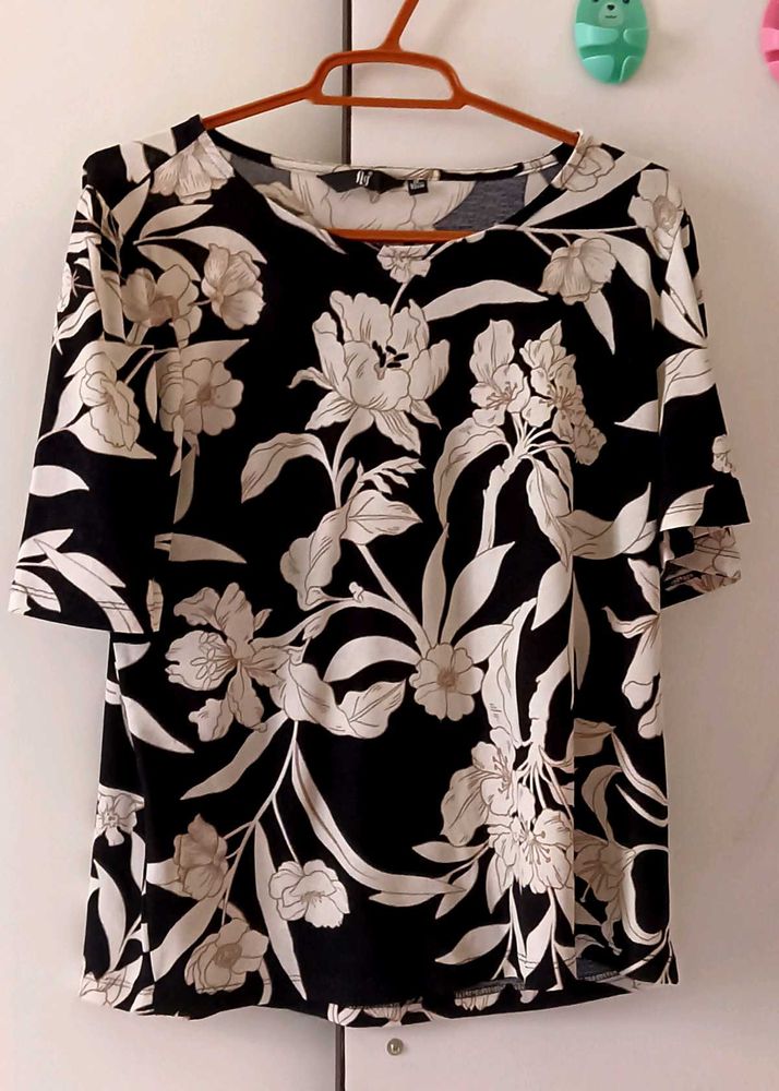 Fig Butterfly Sleeve Top