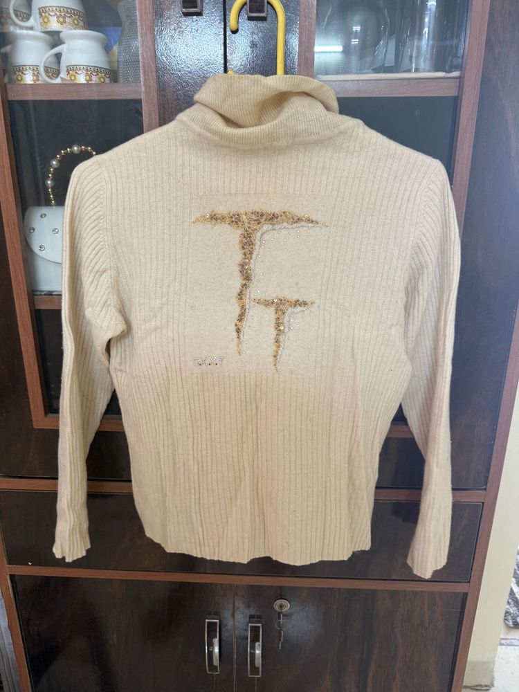 Turtle Neck Wooden Top