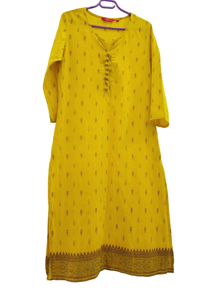 Pink Almirah Yellow Kurti
