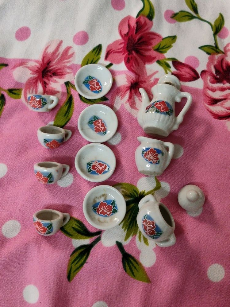Manicure Tea Set