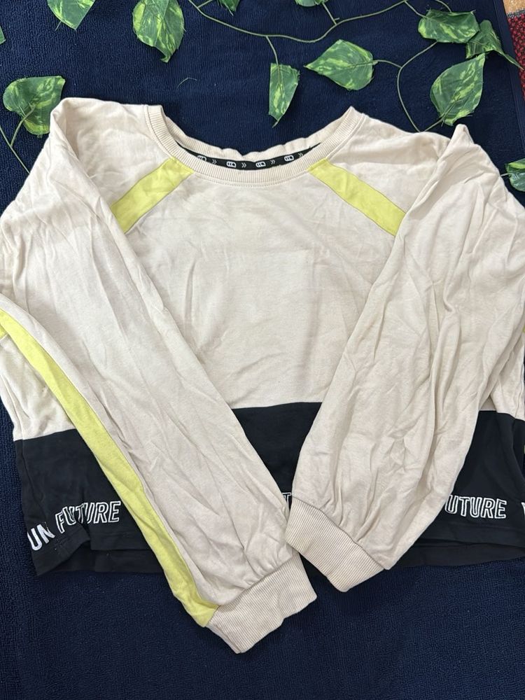 Stylish Long Sleeve Crop Top