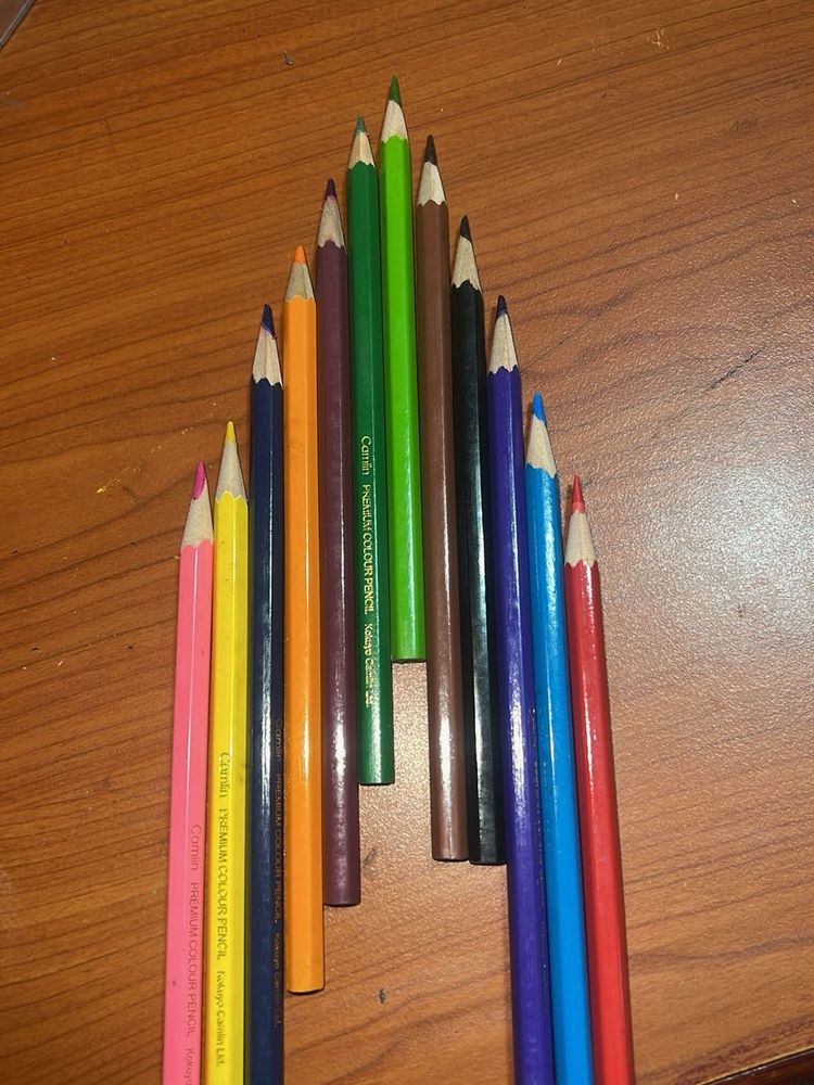 Colored Pencil Set