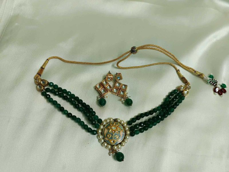 Green Choker Set No. 1