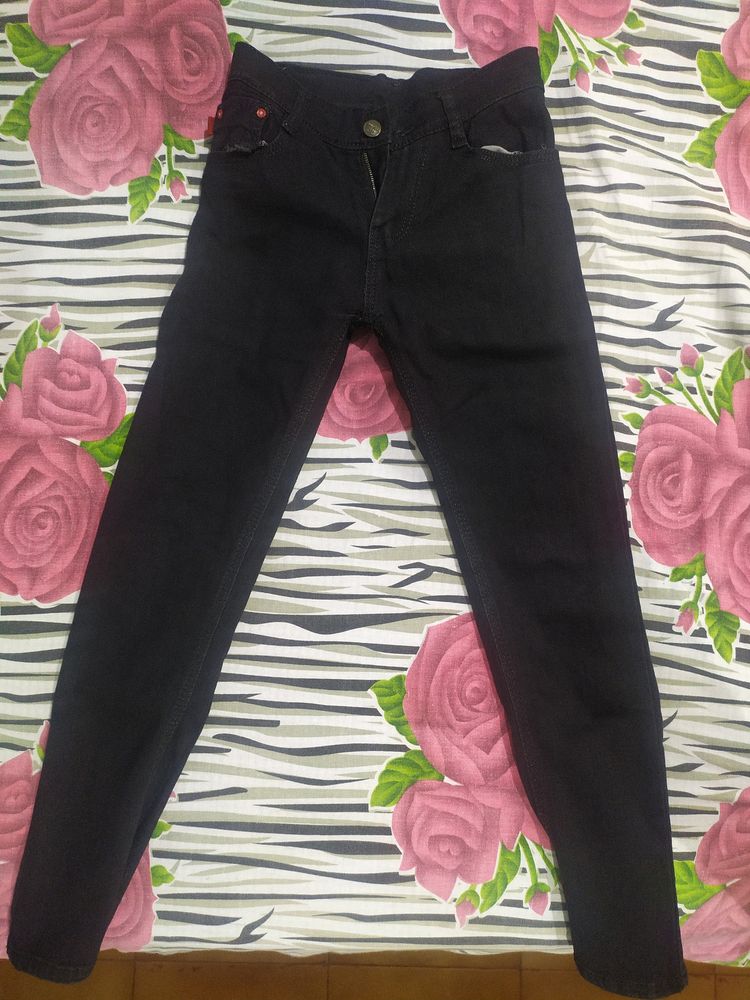 BLACK SKINFIT DENIM JEANS