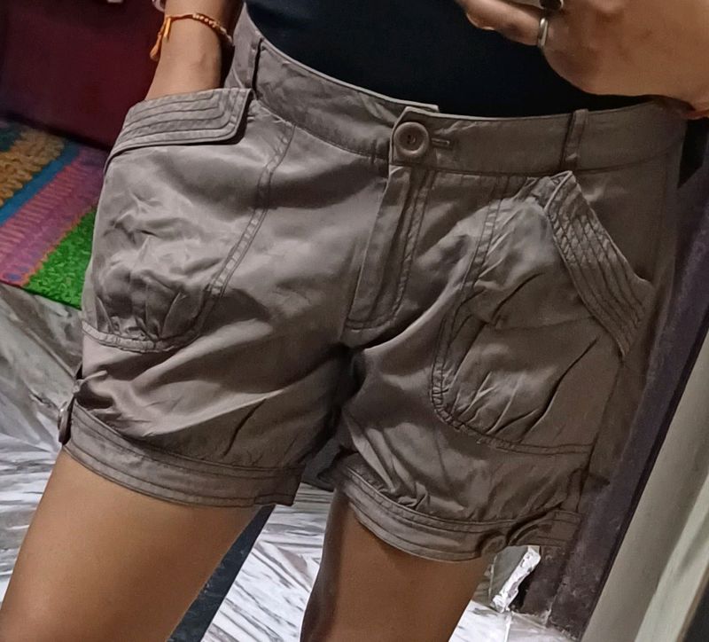 Shorts /Hot Pant For Women.        #shorts #hotpant #shortpant #neker