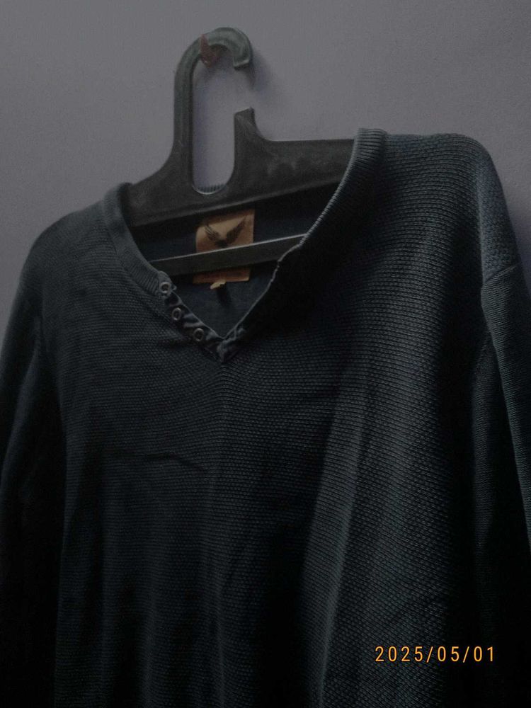 Men&#39;s Long Sleeve V-Neck Shirt