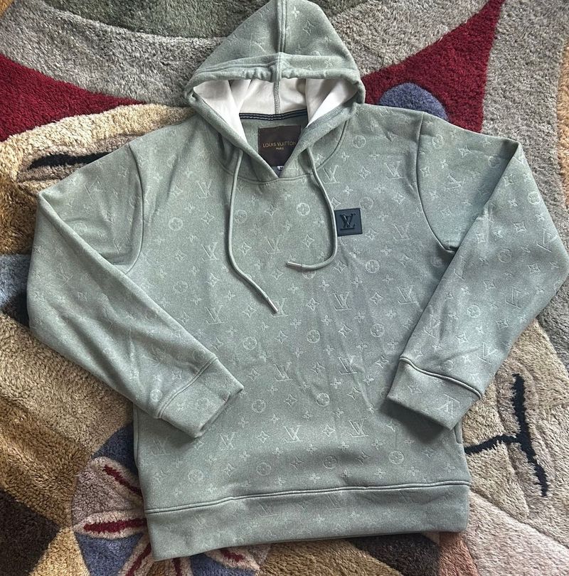 LV Hoodie (Replica)