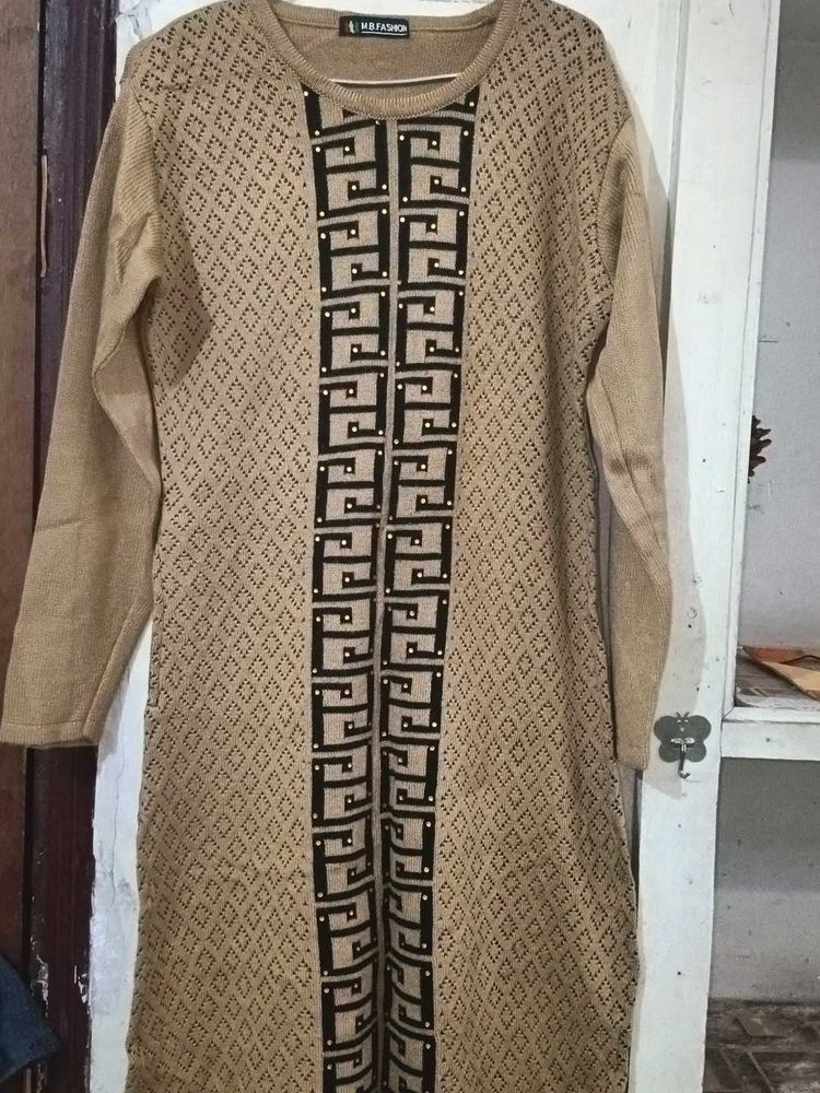 woollen long kurti 42 and 44 dono buy kar sakte ha