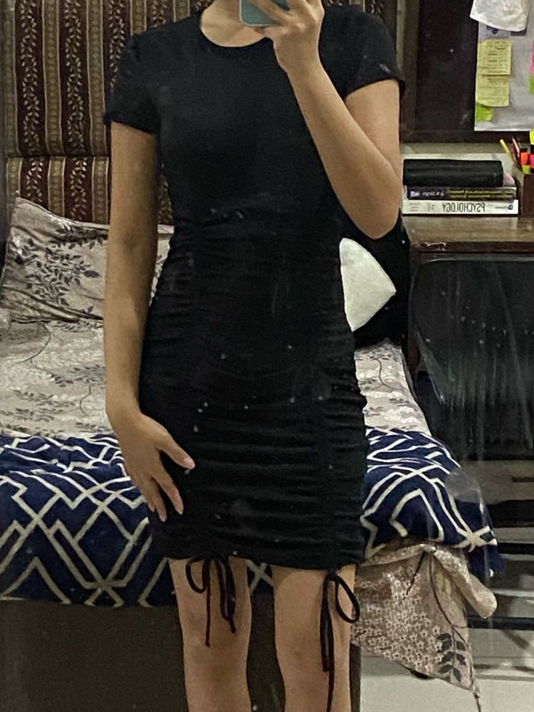 H&amp;M Tie Detailed Dress