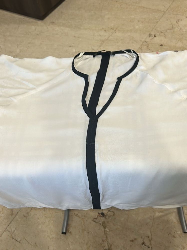 Elegant White Tunic Top