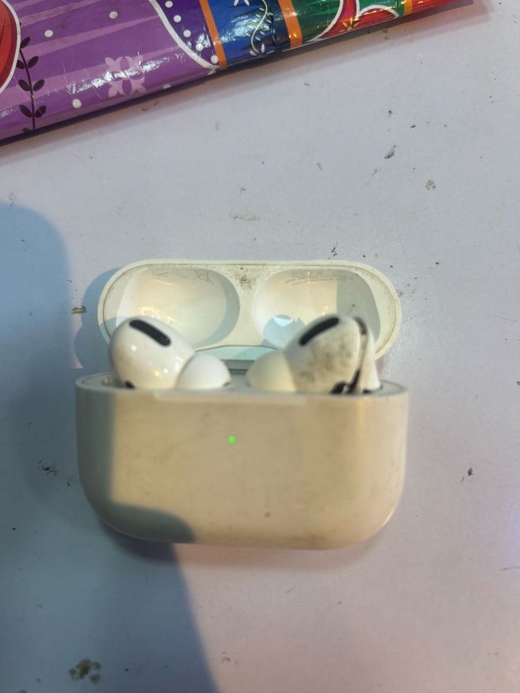 apple airpod pro gen 1 orginal