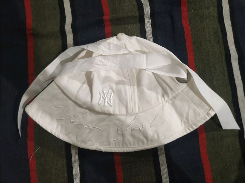 Bucket Hat