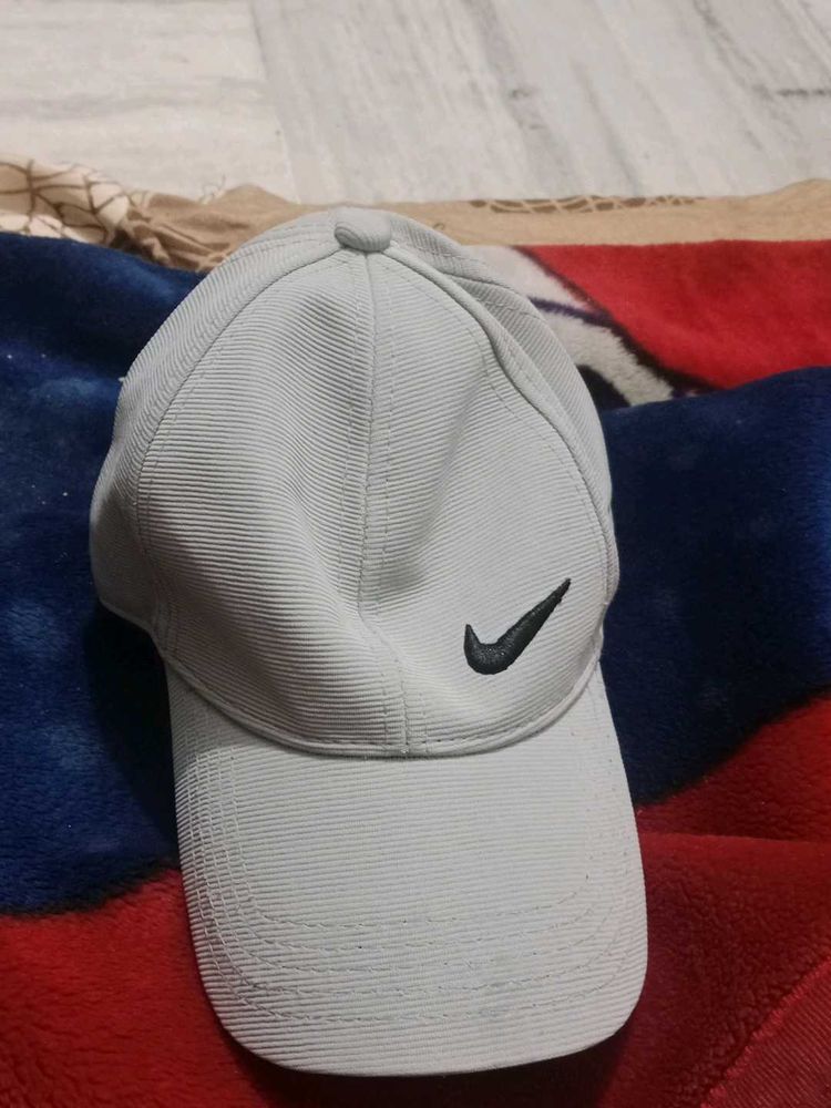 Nike Cap - Classic Style