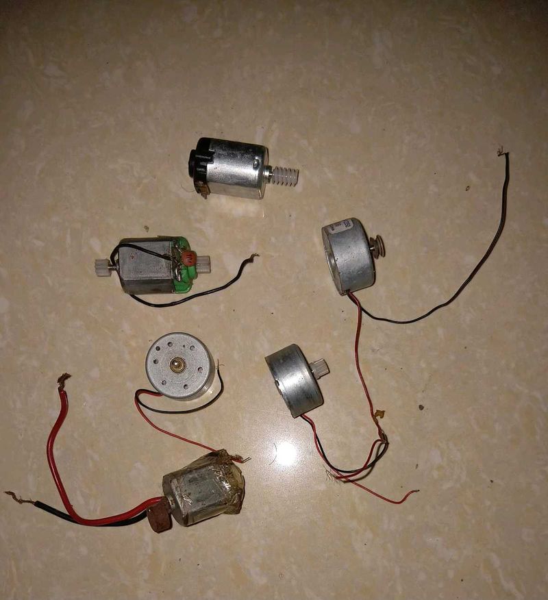 6 Toy Motors