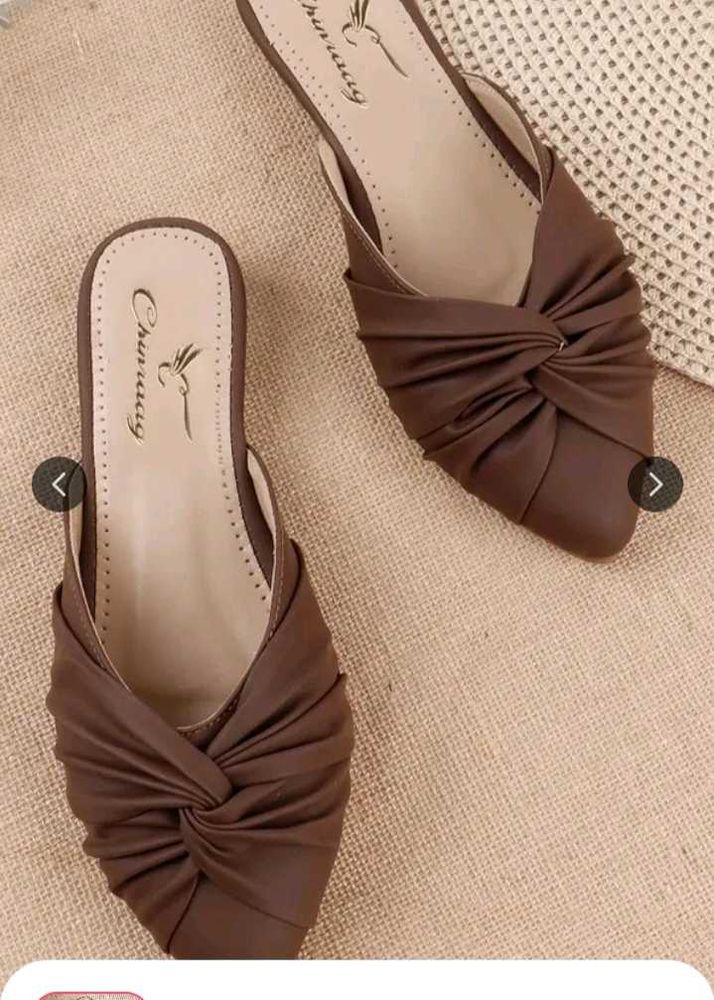 Stylish Brown Knot Mules