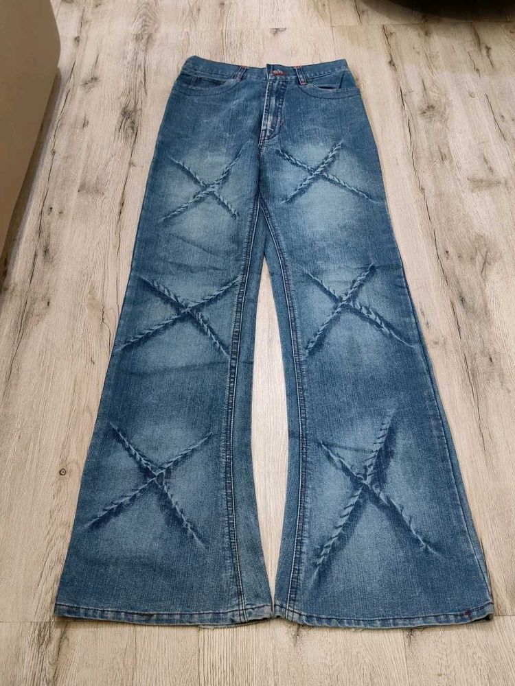 Ma2089 Sabrin bootcut jeans waist 28 inches