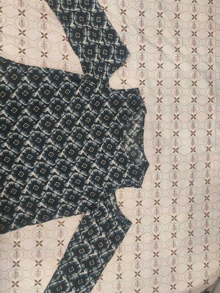 Patterned Top