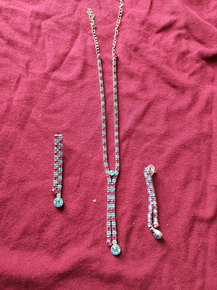 2 Color Necklace With Earings