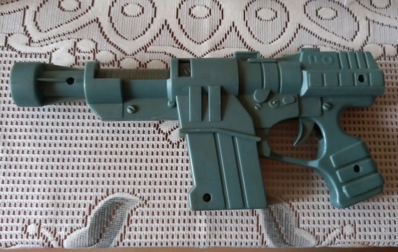 Leo Toy Gun