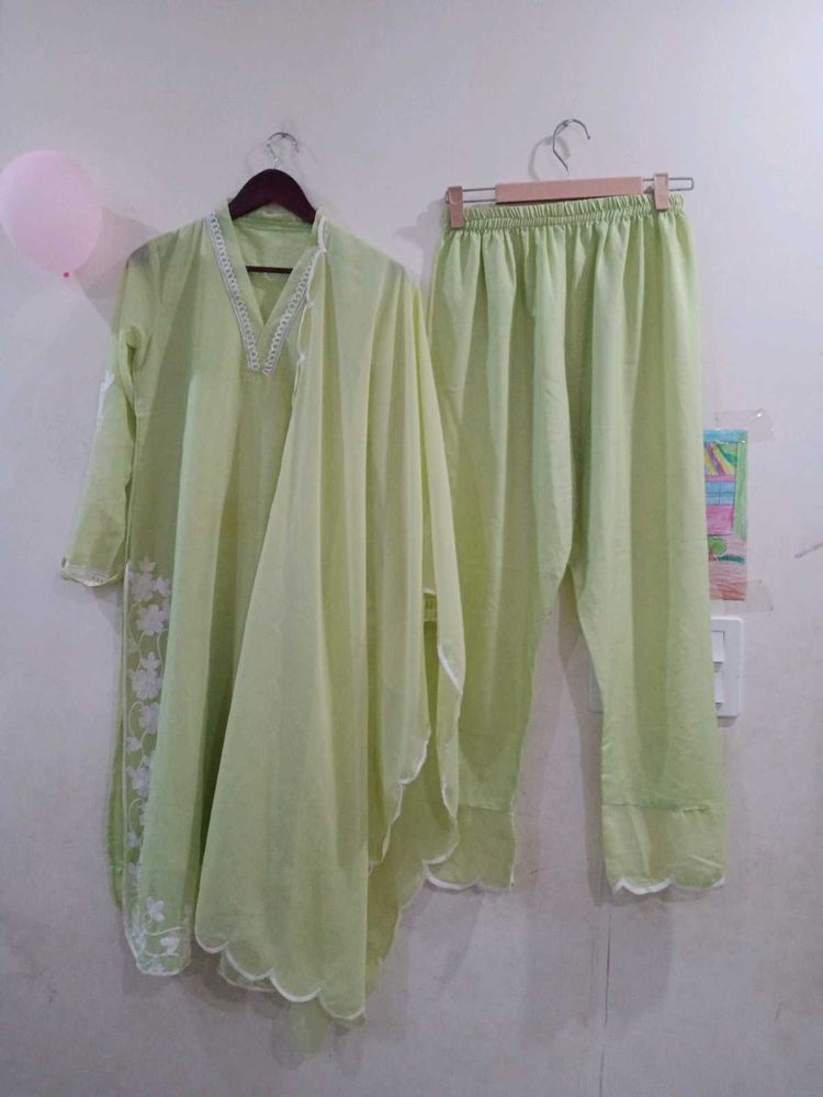 beautiful and elegant kurta set