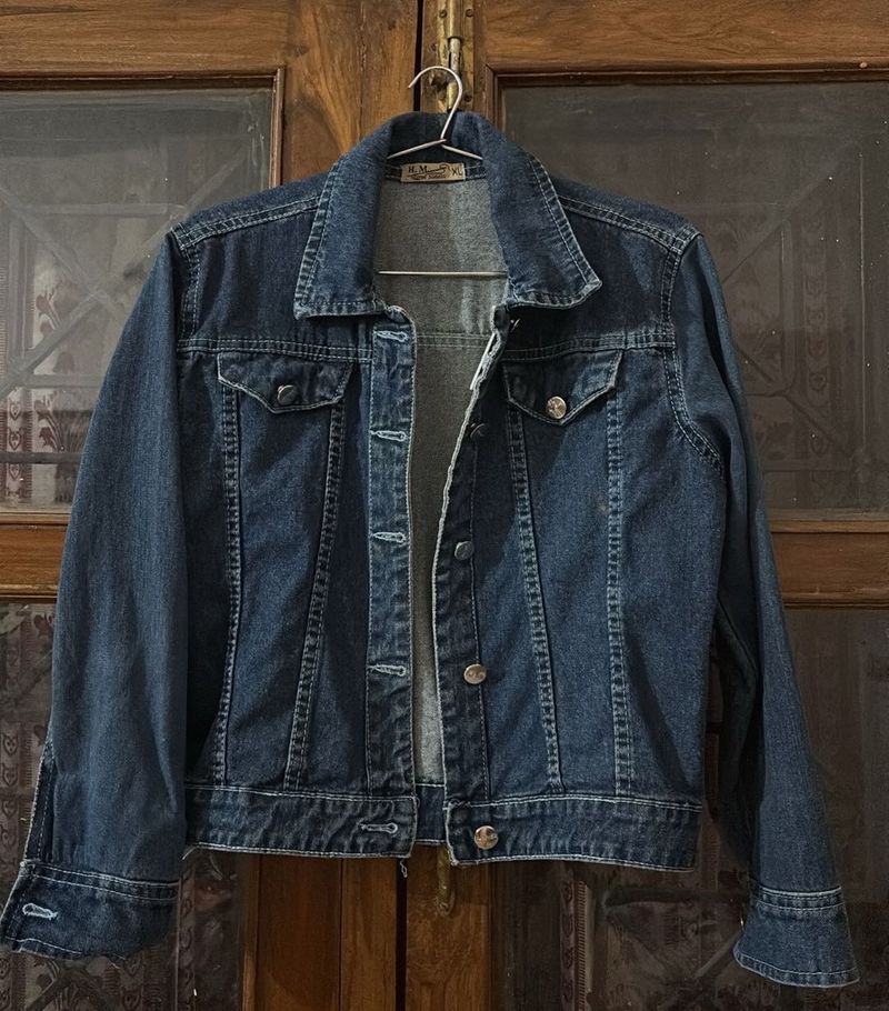 Cropped Blue Denim Jacket