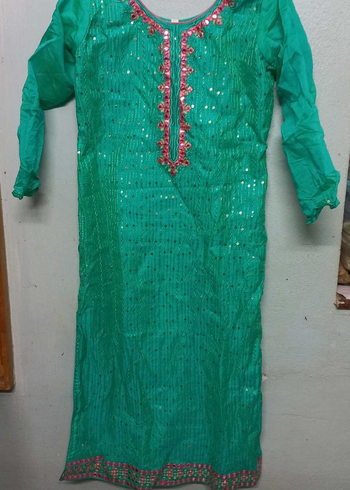 Green kurti
