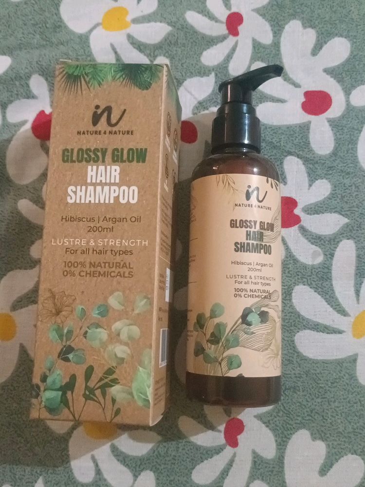 🌿 Nature 4 Natur – Glossy Glow Hair Shampo