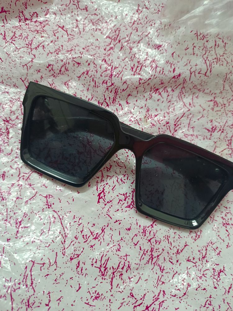 Trendy Goggles