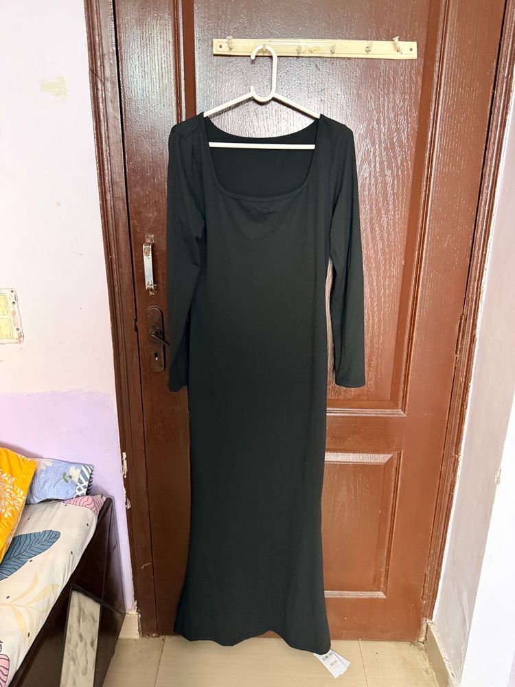 Elegant Black Maxi Dress