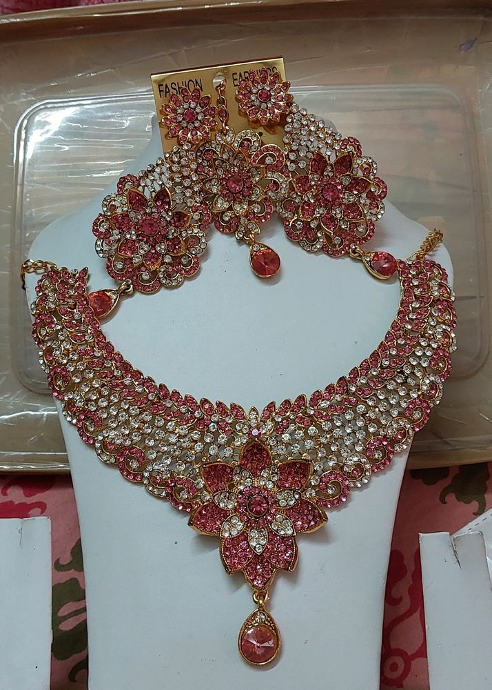 Wonderful Pinky Jewellery Set. New
