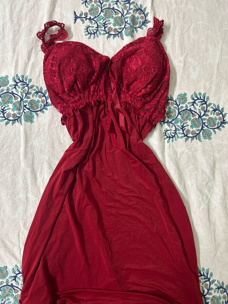 ‧₊ᵎᵎ🍒✮ Red Nightgown with Lace Detail