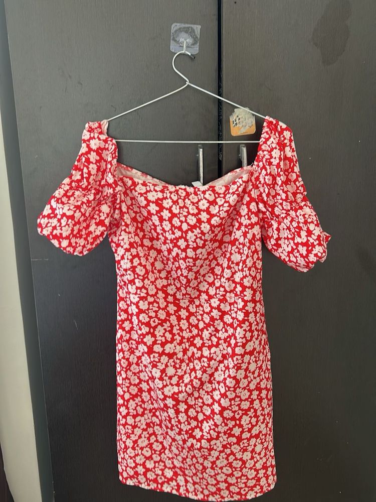 Red Floral Puff Sleeve Mini Dress