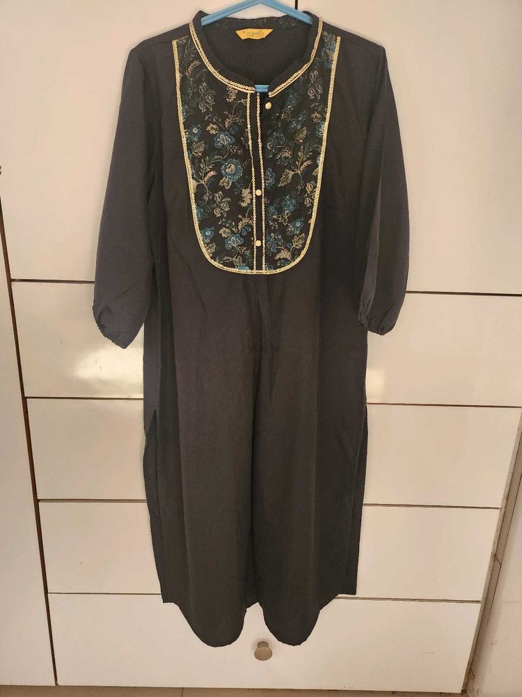 Kurta With Plaso